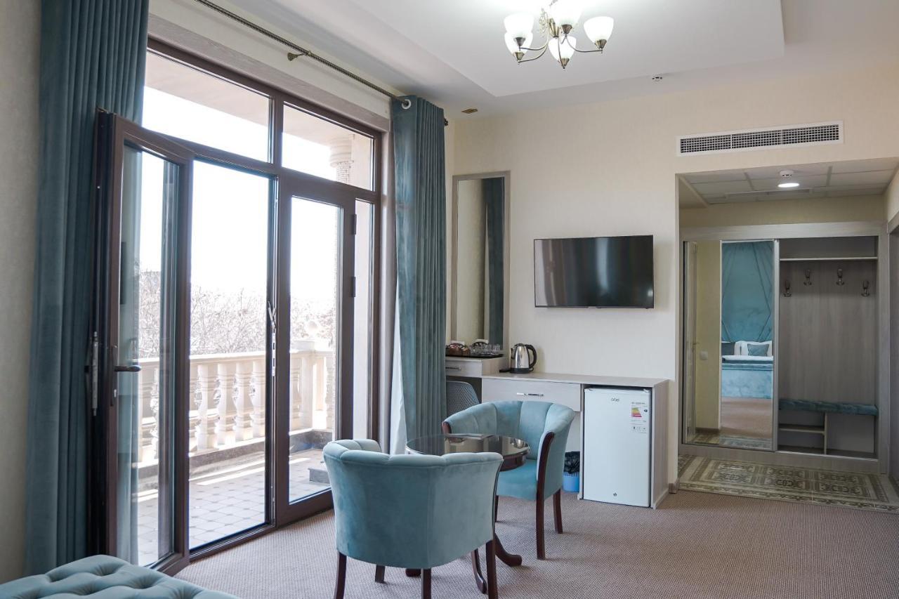 Level Hotel Ташкент Экстерьер фото